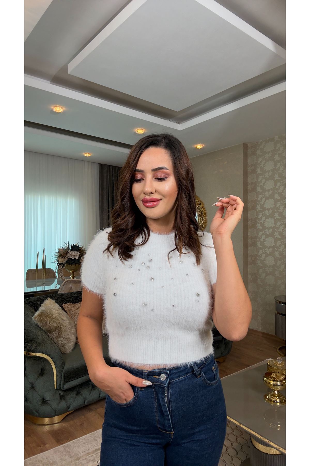 DİLVİN TAŞLI YUMOŞ KAZAK-EKRU