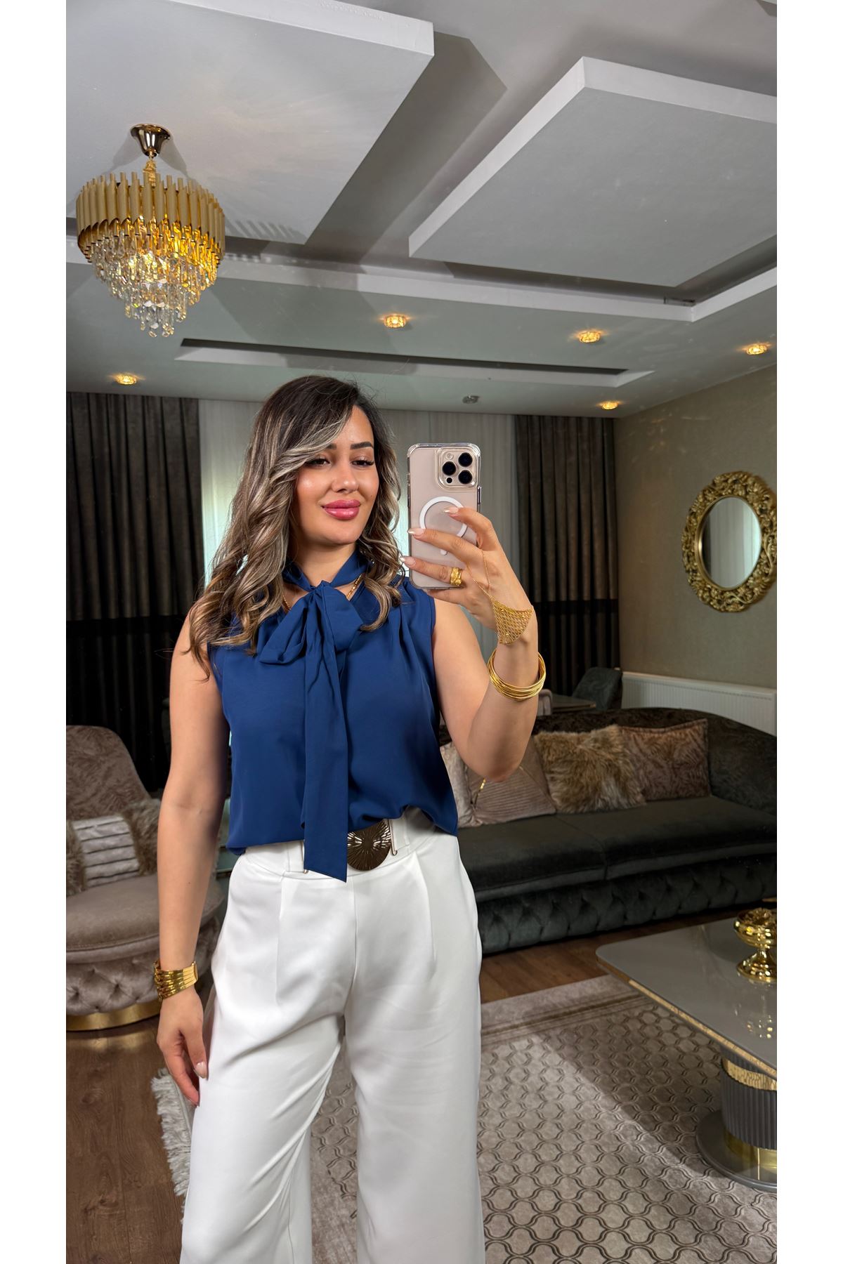 sateen fularlı sıfır kol bluz-lacivert