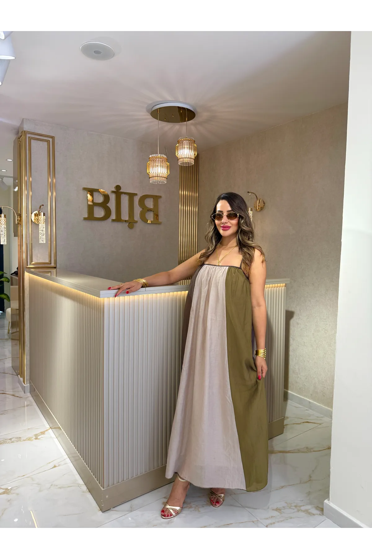 qstyle askılı elbise-kahvebeyaz