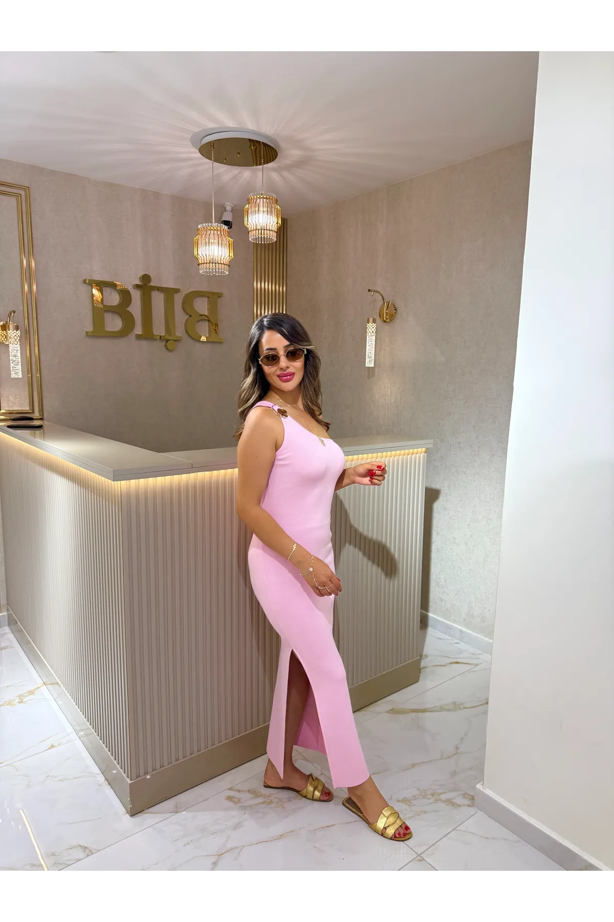 dilvin aksesuar detaylı midi triko elbise-pembe