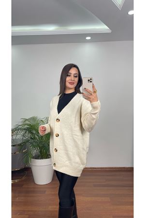 DÜĞMELİ YUMOŞ HIRKA-BEJ