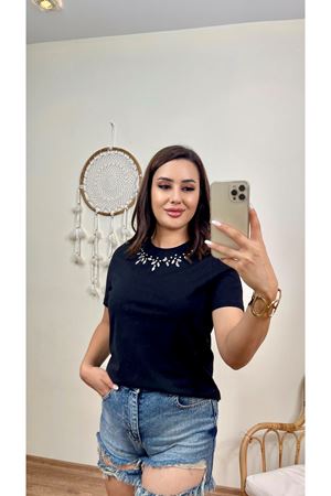 YAKA TAŞLI BASİC TSHIRT- SİYAH