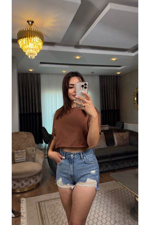 Quzu basic crop-kahve