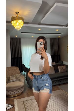 Quzu basic crop-beyaz