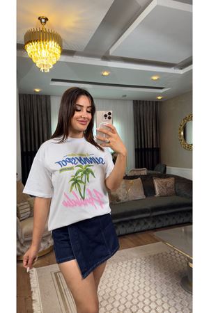 Quzu desenli basic tişört-beyaz