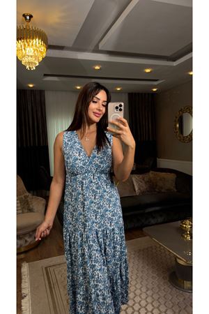 çiçekli v yaka sıfır kol elbise-mavi