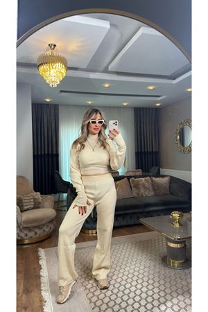 parmak geçmeli triko takım-krem