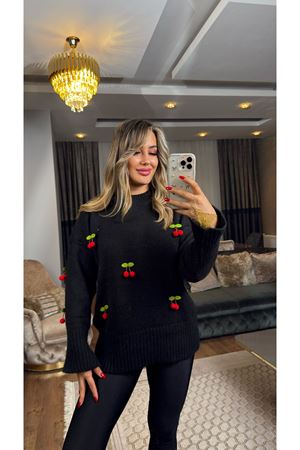 kirazlı oversize kazak-siyah