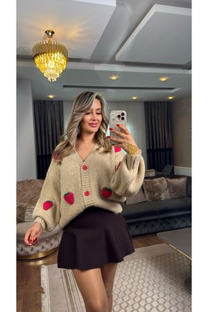 dilvin v yaka çilek nakışlı balon kol hırka-bej