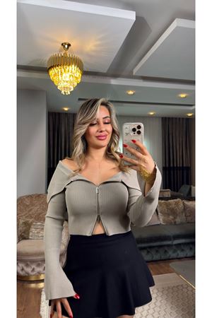 dilvin bardot yaka kol yırtmaç detaylı fermuarlı triko hırka-vizon