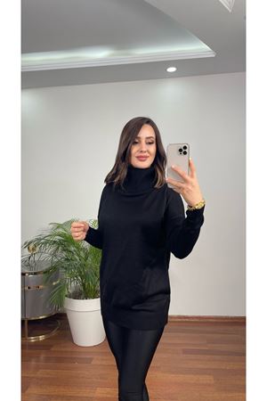 DEGAJE YAKA CEPLİ TRİKO-SİYAH 