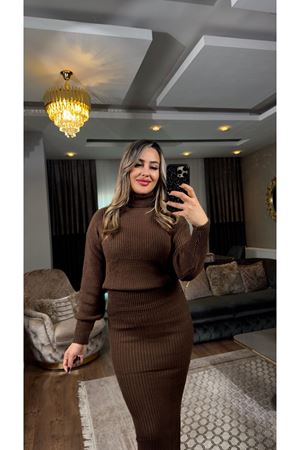 boğazlı triko etekli takım-acıkahve