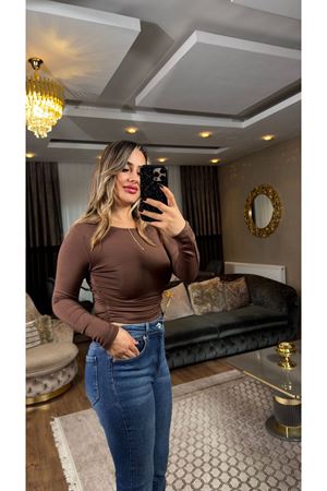 premium yanı büzgülü kayık yaka bluz-acıkahve