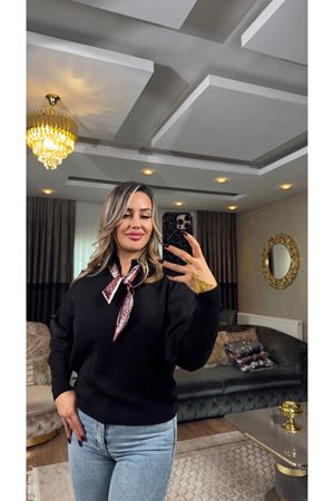 fularlı kazak-siyah