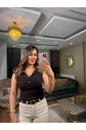 Dilvin düğmeli kısa kollu crop-acıkahve