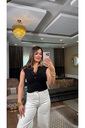 Dilvin düğmeli kısa kollu crop-siyah