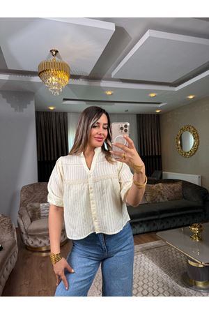 hakim yaka dantel detay gömlek-açıksarı