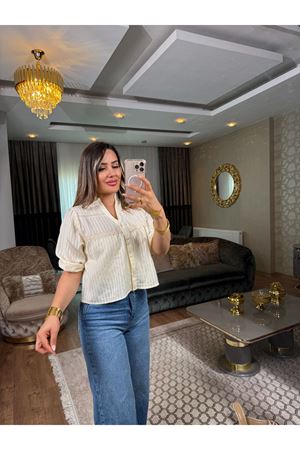 hakim yaka dantel detay gömlek-açıksarı