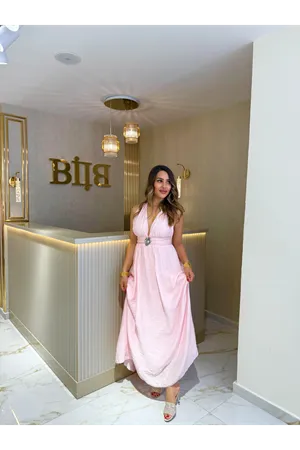 qstyle istiridye tokalı elbise-pudra