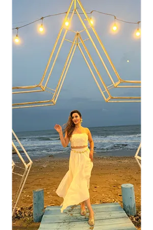  qustyle içi astarlı asimetrik etek-krem